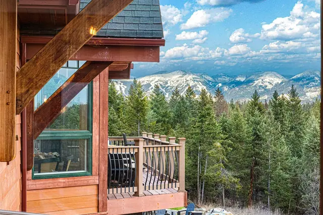 Step outside and the view kind of stops you for a second: trees, mountains, and that big Montana sky.