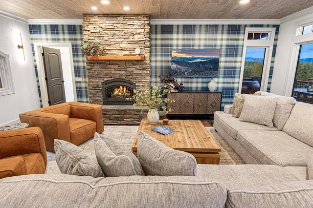 Split off from the main group and claim your own fireside sitting area for a quieter conversation.