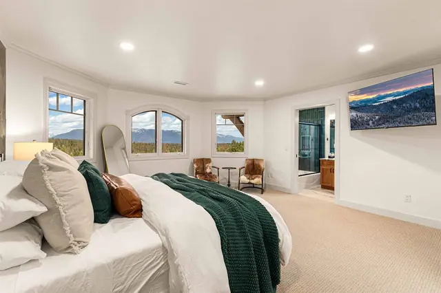 Wrap yourself in windows on three sides of this room, mountains visible no matter which way you turn.